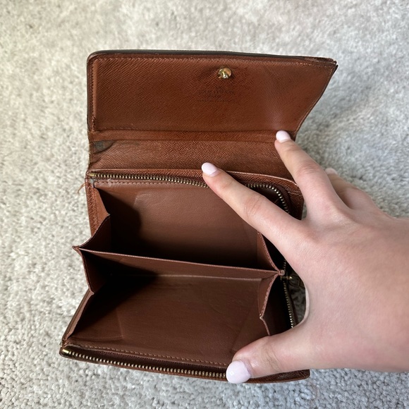 Louis Vuitton Monogram Tressor Wallet - Picture 5 of 14